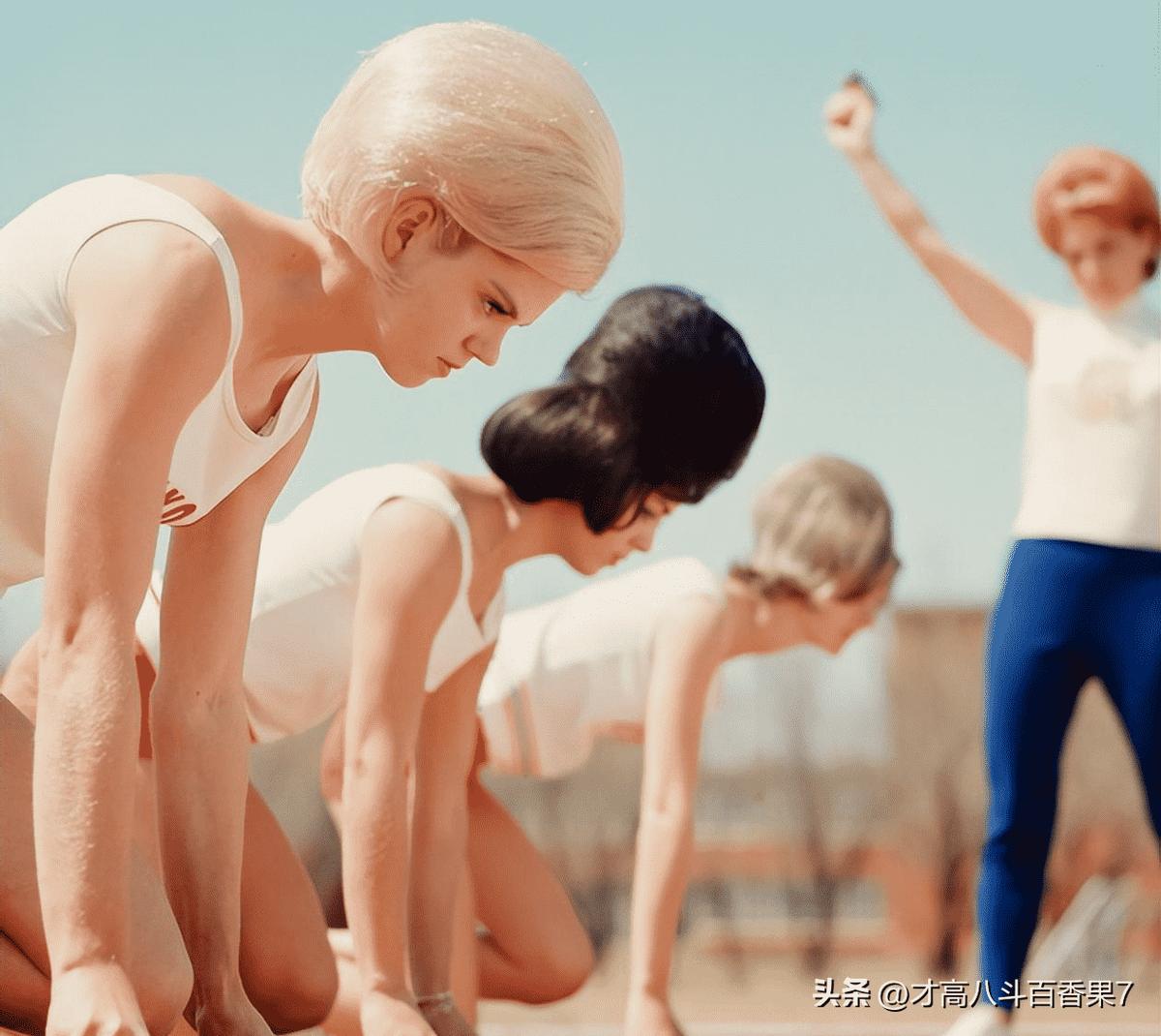 鏃ユ湰渚靛崕鍏借鐓х墖,渚靛崕鏃ュ啗鍏借缁濈増鐓х墖