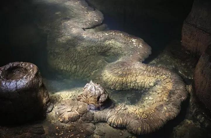 烟台塔山风景区,神秘的烟台塔山