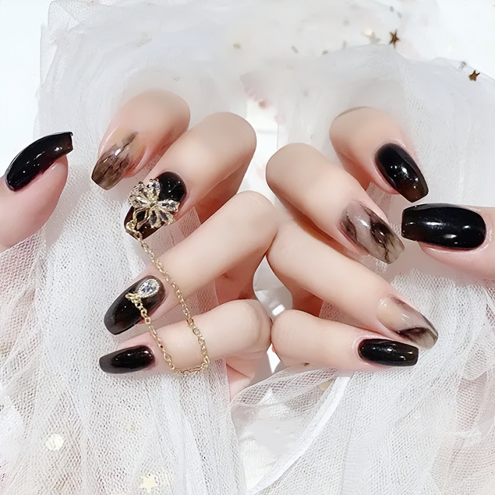 沈阳美甲款式图片,沈阳美甲化妆技术培训学校推荐