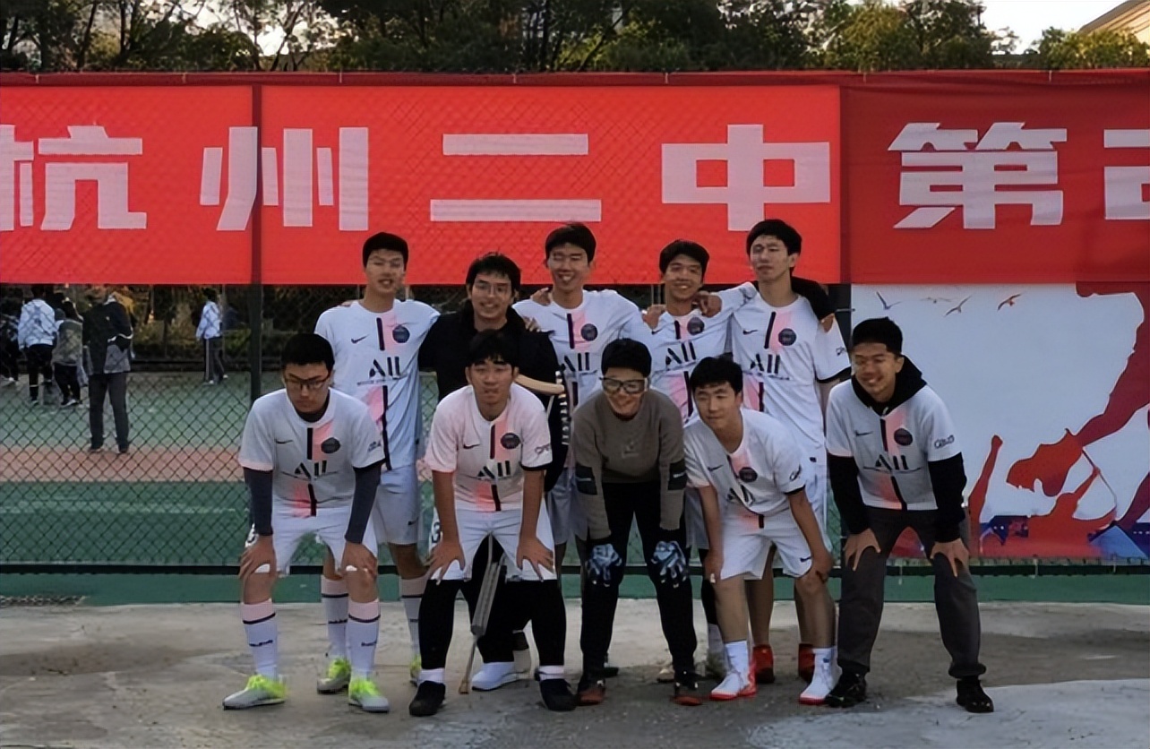杭州一男生“一脚踢进同济大学”，从小喜欢足球，家长教育很成功