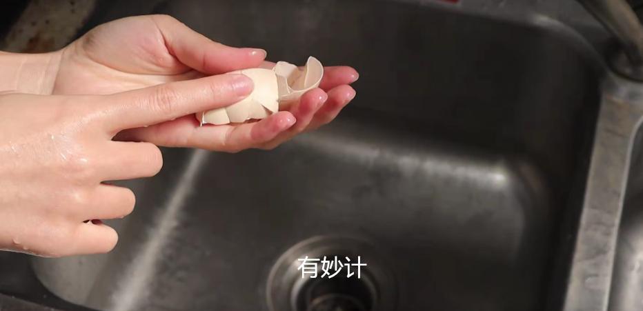 家里下水道堵塞有什么绝招,家里下水道堵了切记别用热水冲