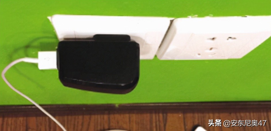 手机老化导致电池耗电,手机电池不耐用会引发什么问题