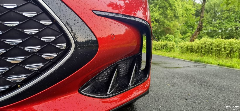 23万买比亚迪汉值得吗,售25.88万起比亚迪汉新车型上市