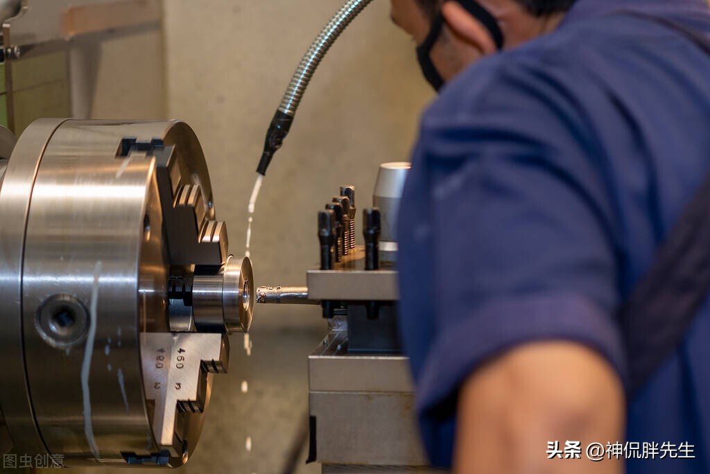 低价二手车床,老外卖二手小型车床