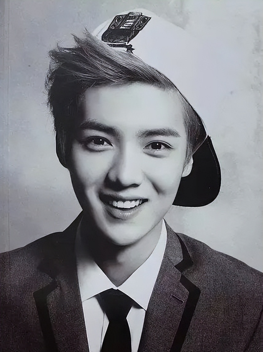 鹿晗关晓彤恋爱几年了,鹿晗关晓彤恋爱全过程