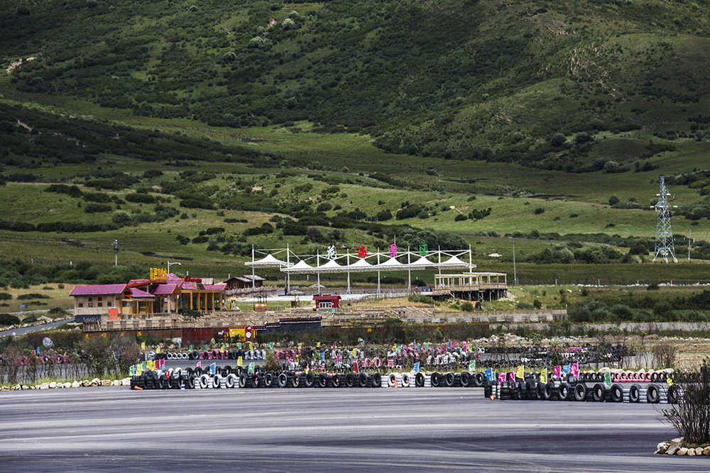 西部大草原旅游攻略,四川红原大草原自驾旅游攻略