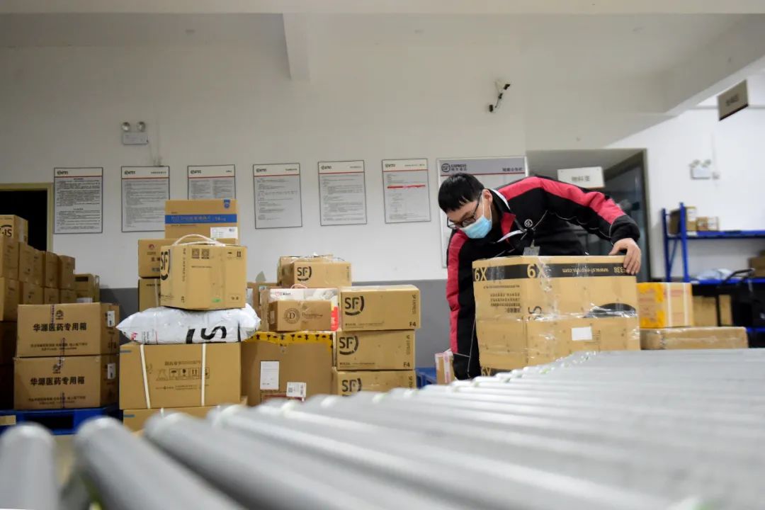 顺丰一中转场49人确诊，收寄安全请注意这些