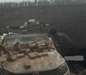 “女友闺蜜深夜约我看海，该注意啥？”