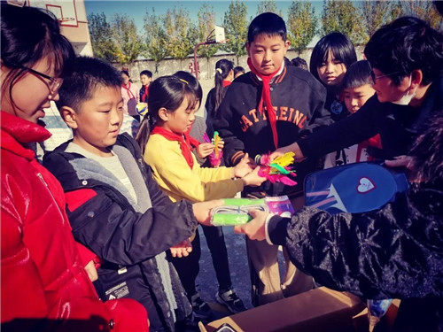 为中国足球梦想助力,为农村孩子筑梦爱心公益活动