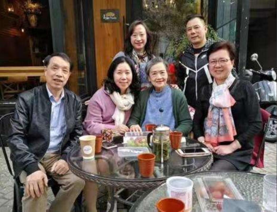 东方夜莺朱逢博完整版,东方夜莺朱逢博图片