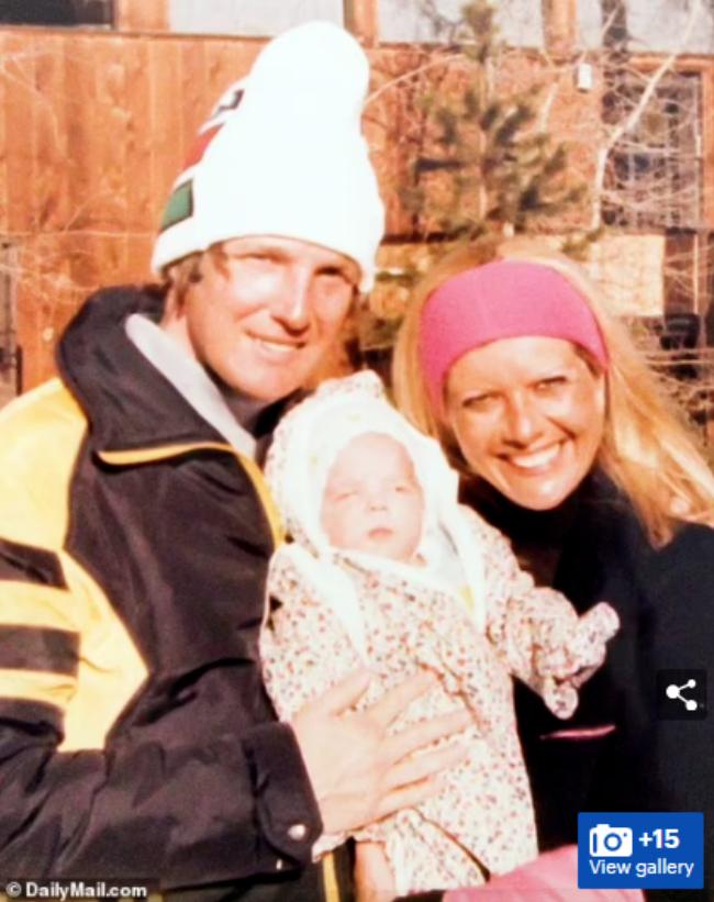 特朗普前妻突然暴毙身亡，她一生离婚4次，为拿绿卡“假”结婚