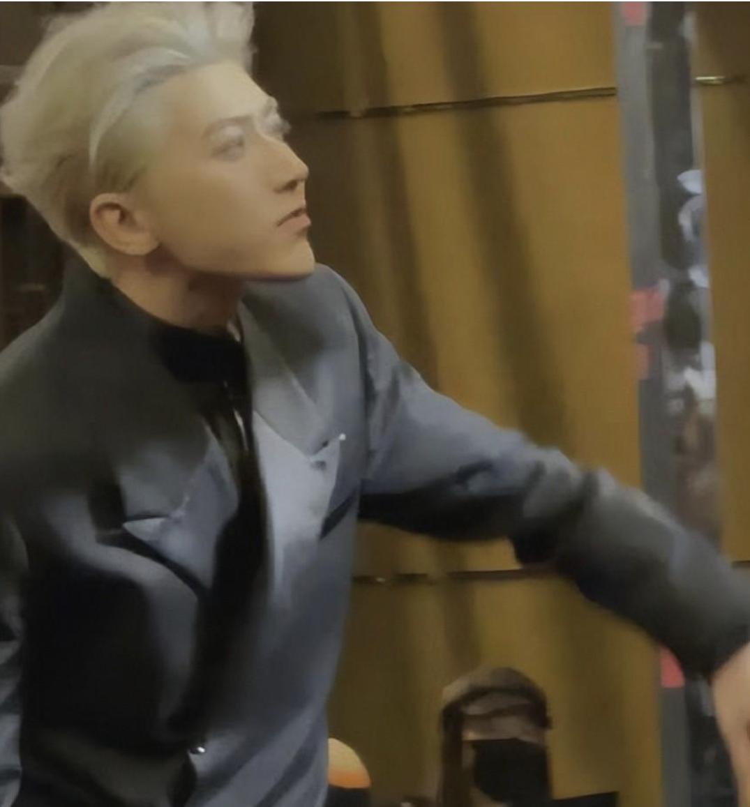 假下巴对决！谁的能戳死人，谁的下一秒就飞出去，谁的越整越残？