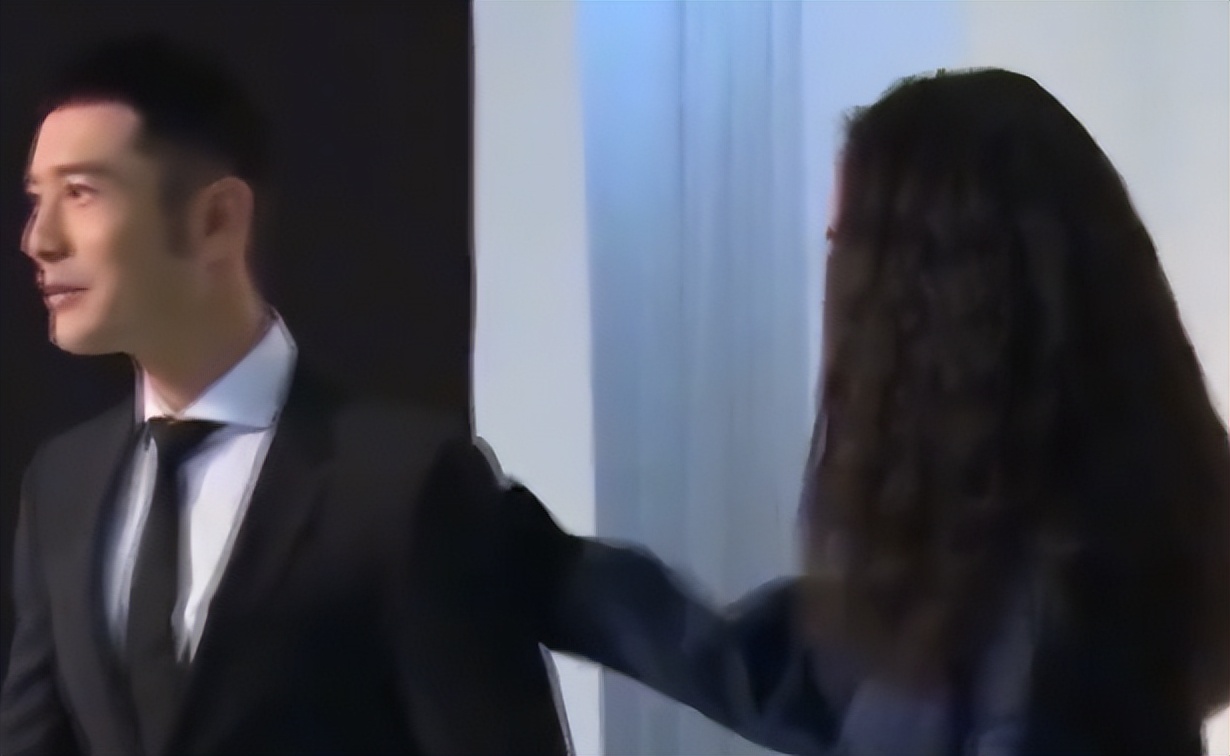 女明星假摔名场面,心机女星假摔