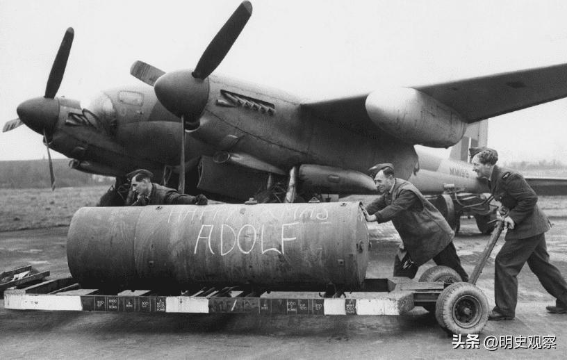 30张真实又罕见的老照片，阴毛假发工作者，我怀疑他用错地方了