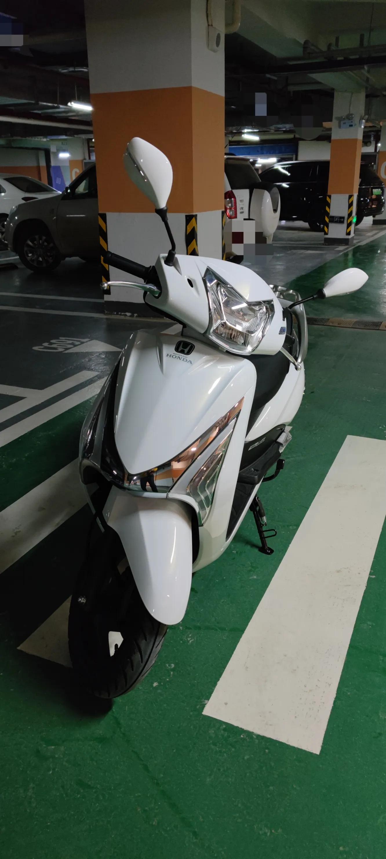 五羊本田佳御旅行视频,老年代步车五羊