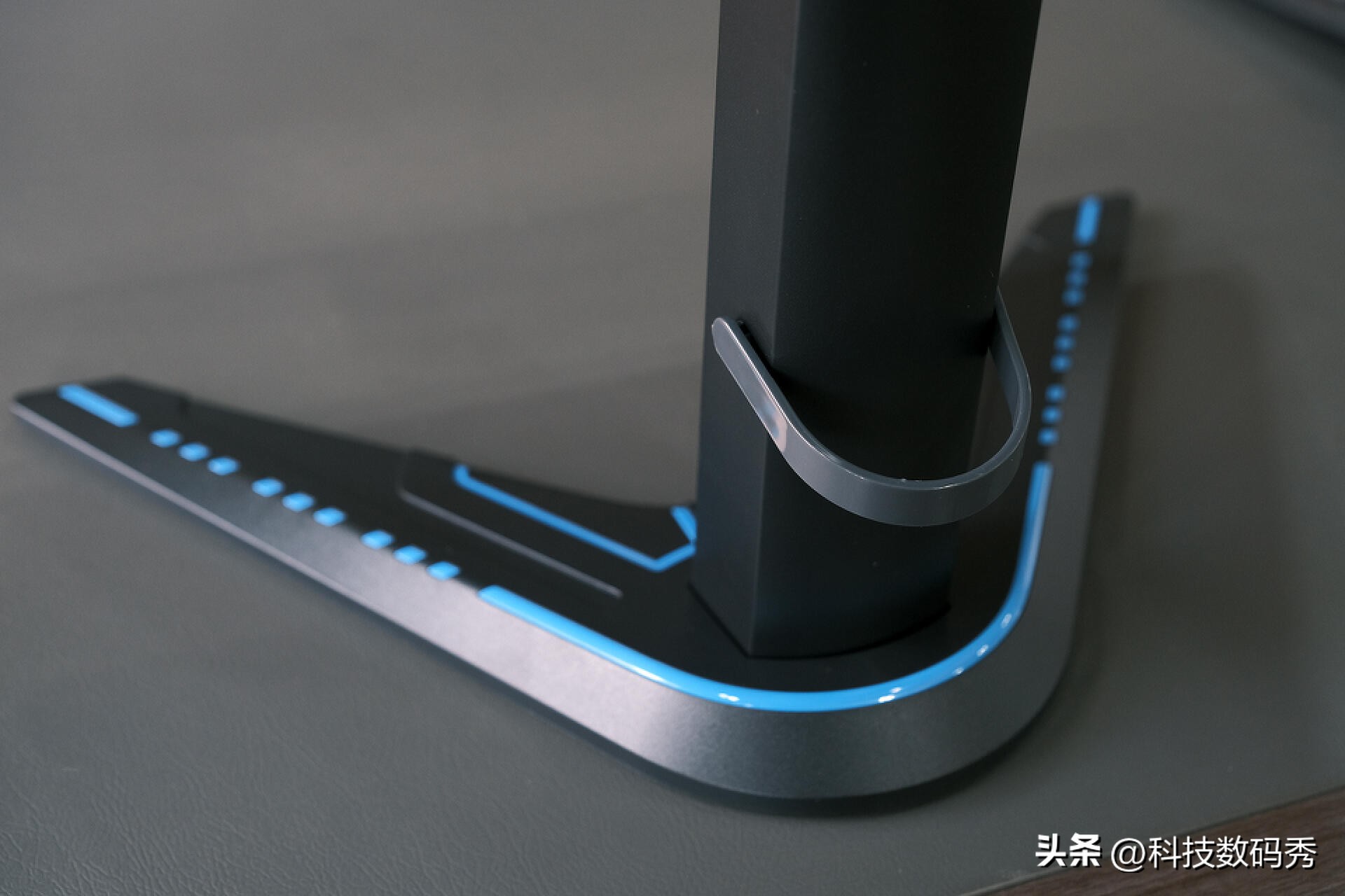 s24e-20联想显示器评测,联想m2412hl显示器评测