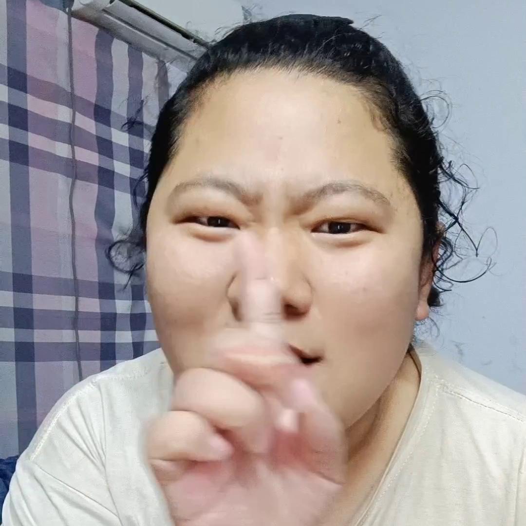 我的心在滴写，这才几件过天还得买，照这花法，我……#内...