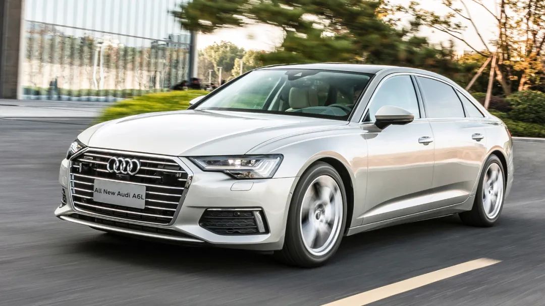 奥迪a6l怎样装全包围坐垫,奥迪a6l2023款后排坐垫