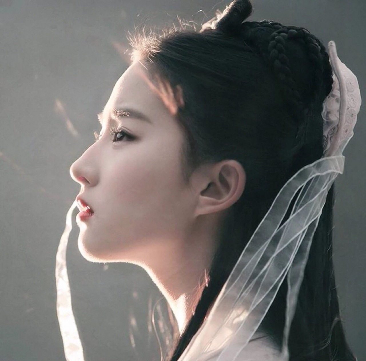 盘点鼻子超好看的5位女星,塌鼻子的女星有哪些