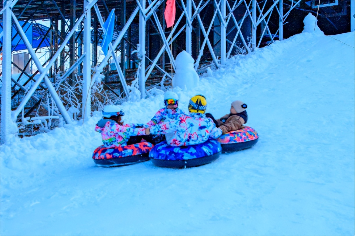 小吉带你去游乐园玩,小吉吉年货节