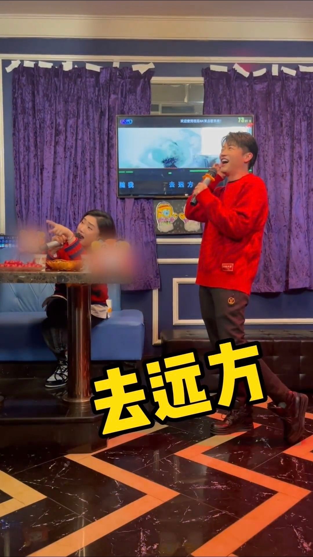 凤凰传奇原唱在ktv唱自己的歌,凤凰传奇ktv评分