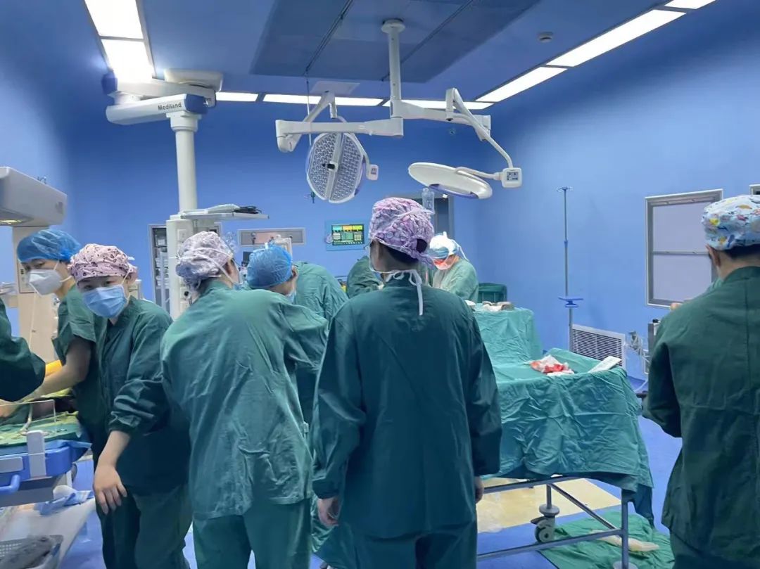 胎盘早剥新生儿重度窒息抢救平安,孕产妇胎盘早剥抢救成功