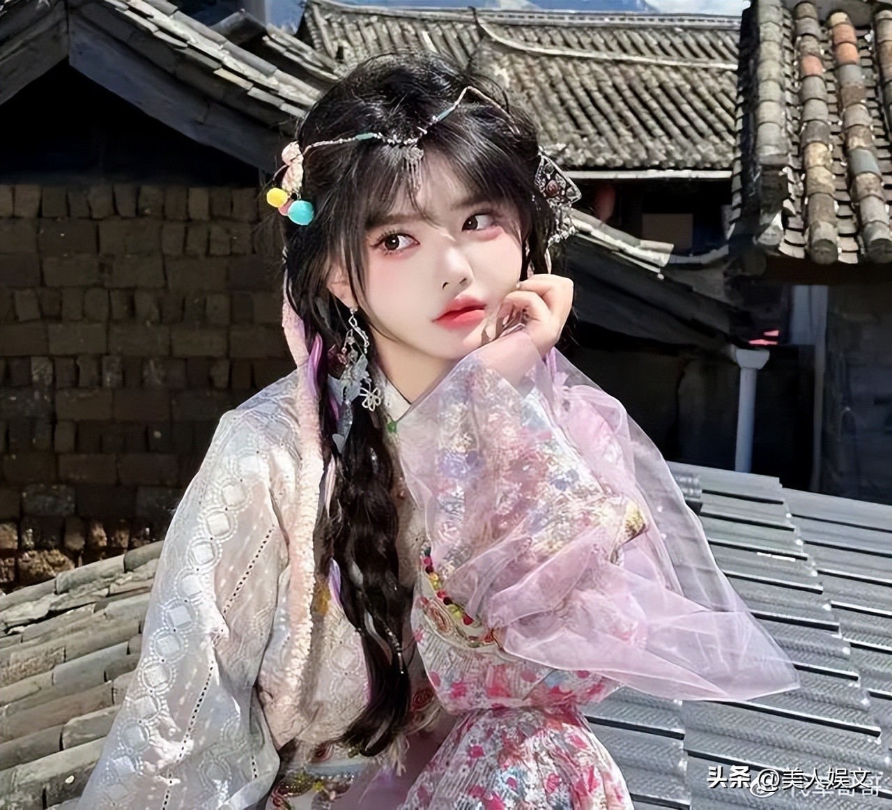 韩安冉三次结婚现场对比,24岁韩安冉回应四婚