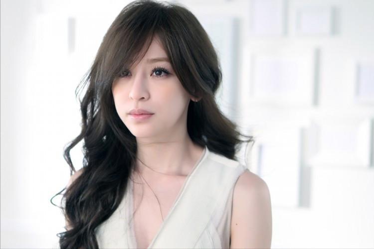 网红王心凌近况,王心凌获浪姐总冠军后舞台首秀