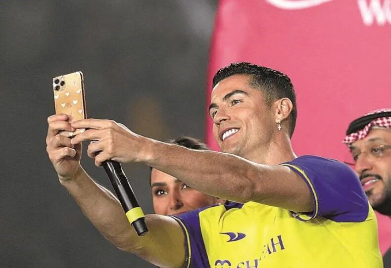 c罗现在的荣誉,c罗每天努力