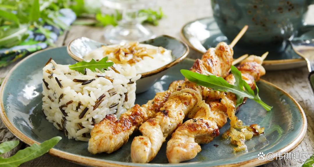 晚餐该怎么吃才是最健康的,晚餐怎样吃才营养健康