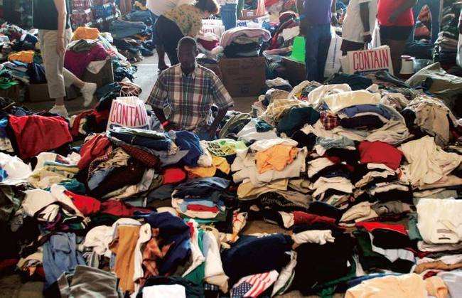 回收旧衣服1吨能赚多少,回收旧衣服一个月能挣20万吗