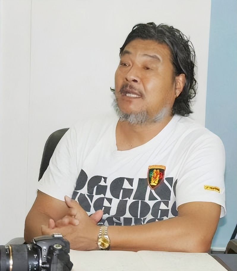 关牧村和王星军是夫妻吗,关牧村的原配王星军现在干嘛呢