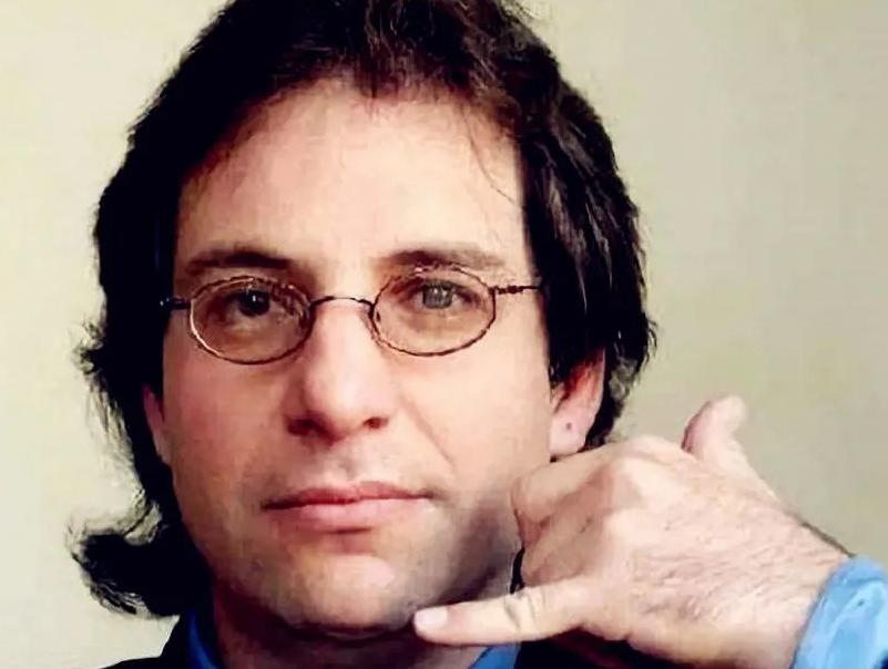 他16岁黑进五角大楼，差点按下*弹核**按钮，被称为世界第一黑客