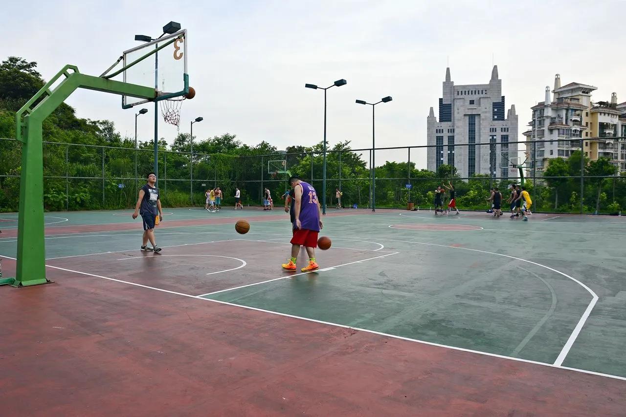 一个人为什么自卑不自信,人不可以不自信