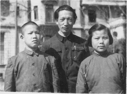 李兰颂：《为家严亲笔档案埋单-李又然〈我的简历和我的亲属〉》