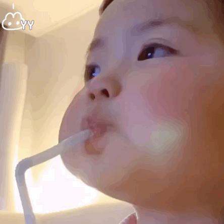 海绵宝宝高清可爱三连图壁纸带字,派大星海绵宝宝表情包动图可爱