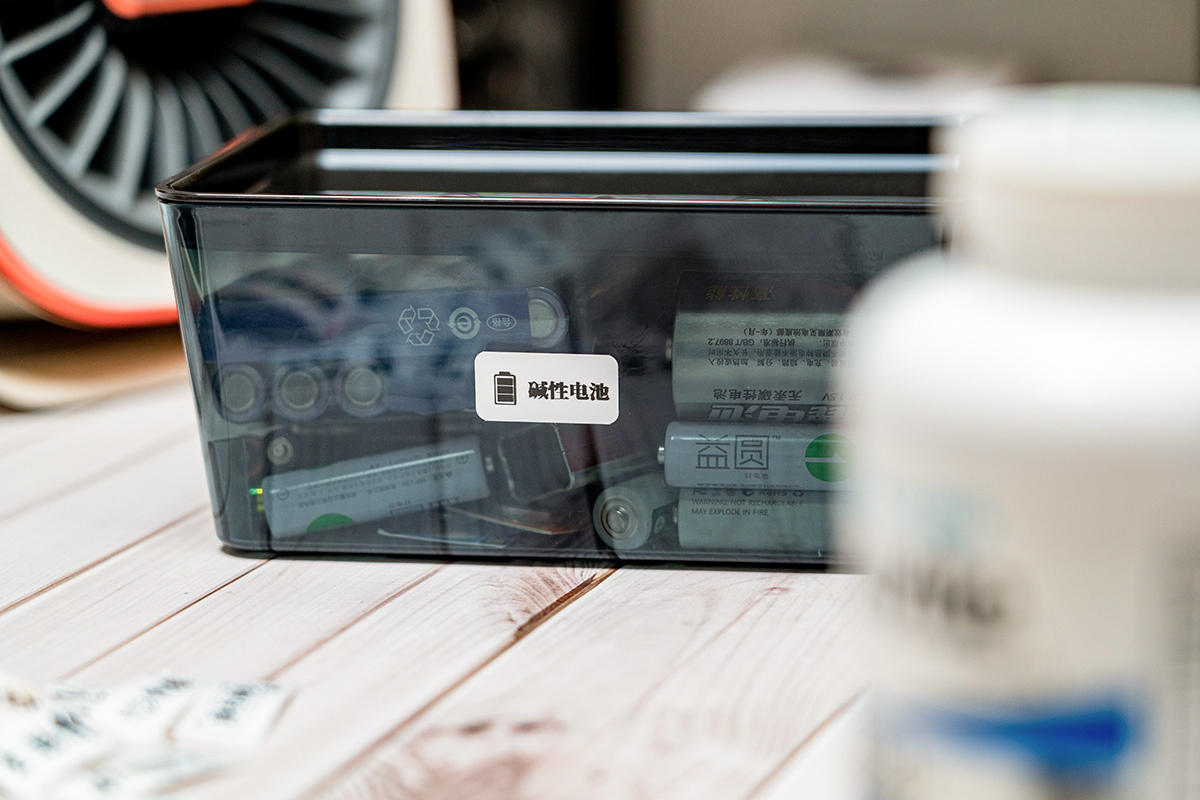 精臣标签打印机d11使用方法,精臣智能标签打印机d101如何装纸