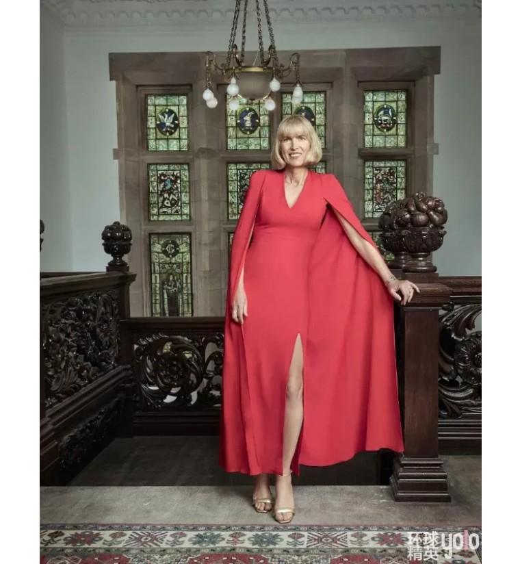 大律师富豪一生变性三次，只为寻找生命真谛，买城堡开始新人生