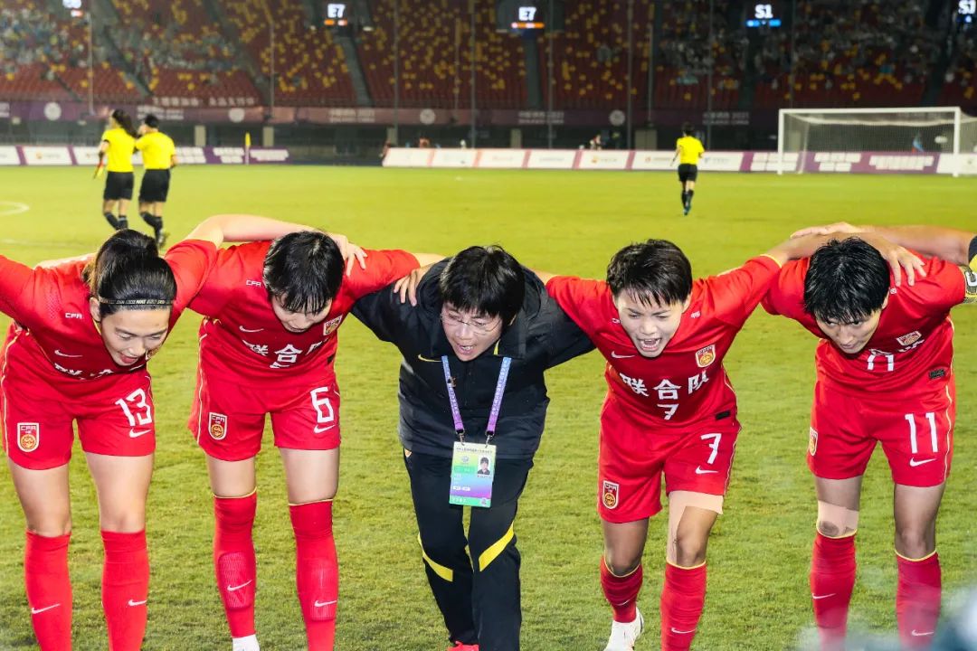 王霜人大代表,王霜当选党代表