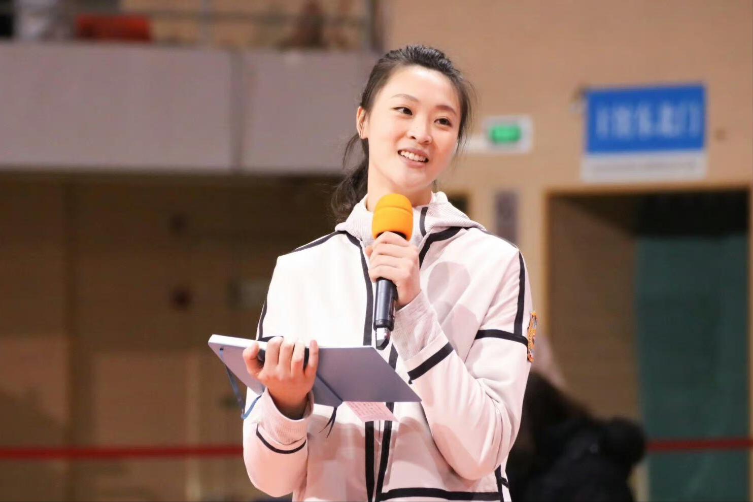 李盈莹中国排球队,李盈莹偶像惠若琪