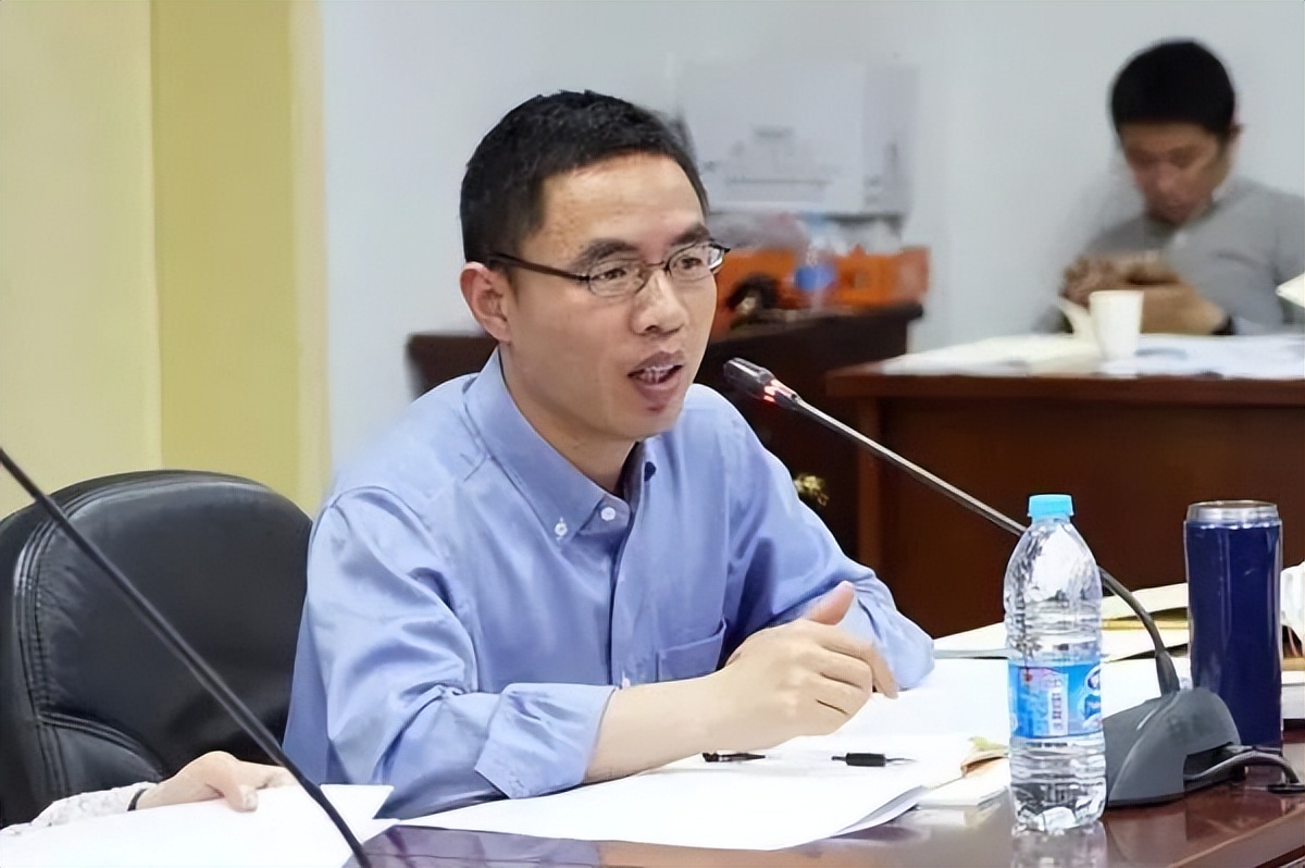 沪苏大学知名学者，接连出任安徽高校领导