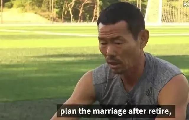 足球励志人物孙兴慜,孙兴慜武球王难掩巨星本色