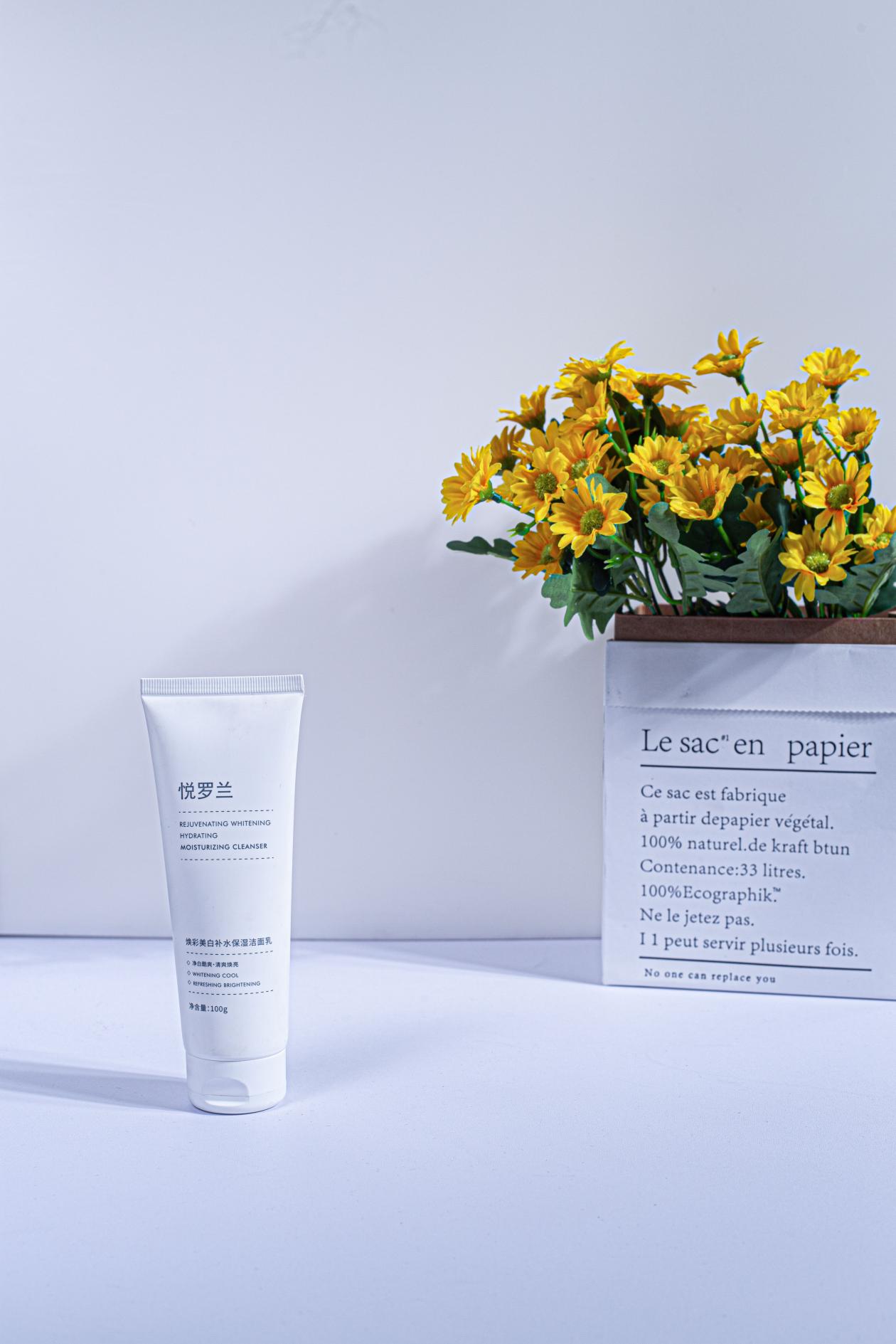 男士洗面奶控油去黑头收缩毛孔,控油美白的男士洗面奶哪个牌子好