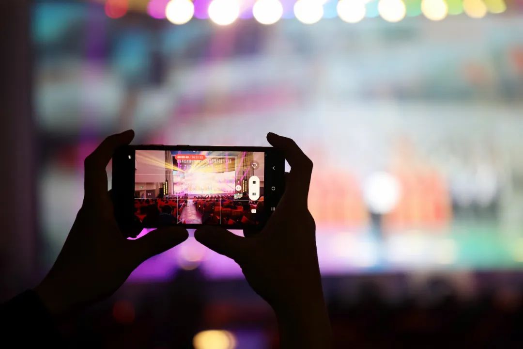 奋进新征程海化*党**旗红——山东海化集团举行庆祝中国*产党共**成立102周年职工文艺演出