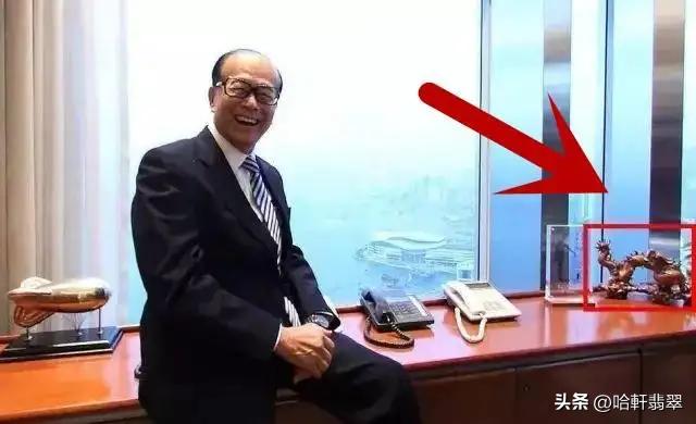 办公室翡翠摆件效果图,适合办公室摆放的翡翠摆件