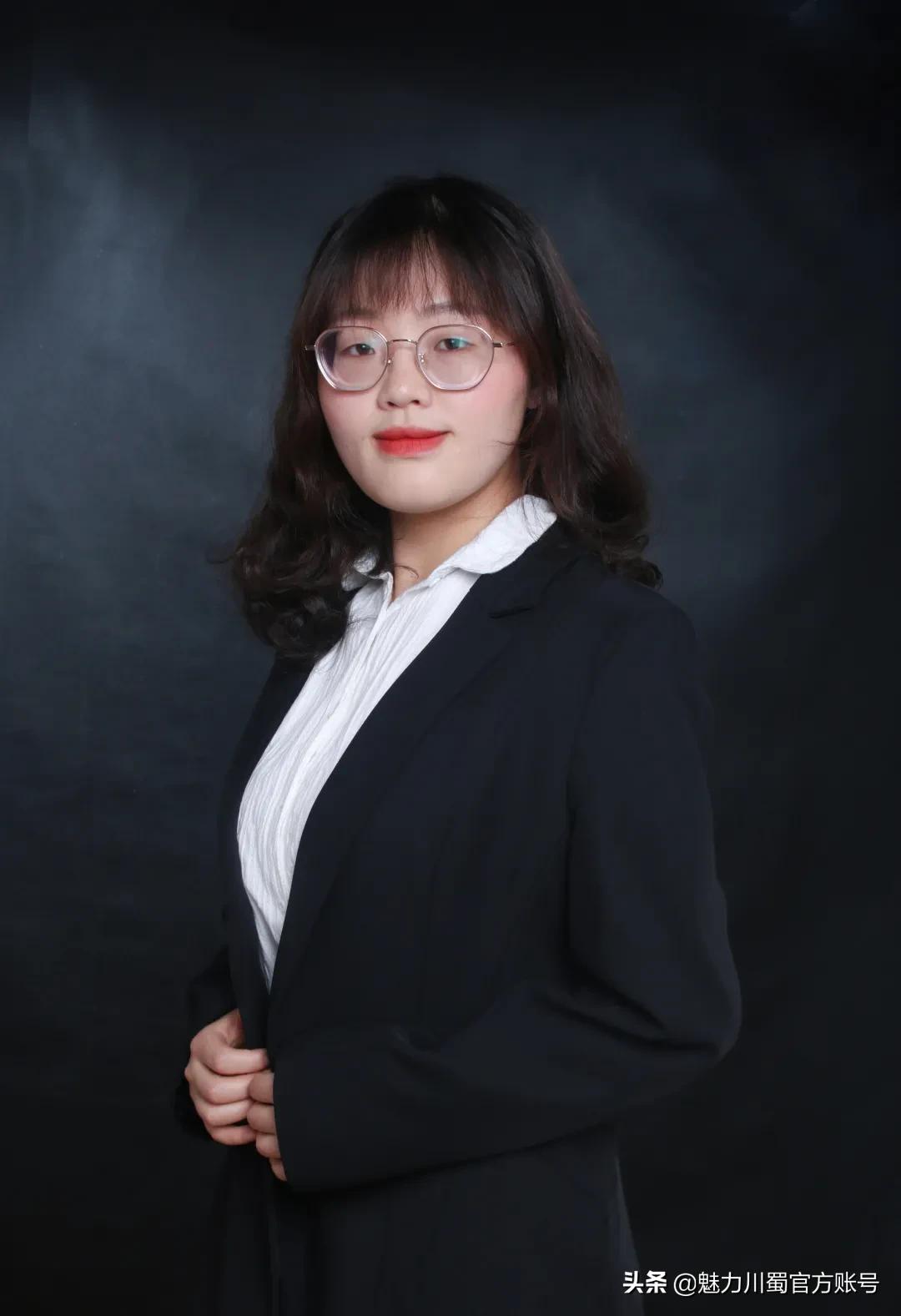 绵阳外国语学校李俊老师,绵阳外国语学校历史老师