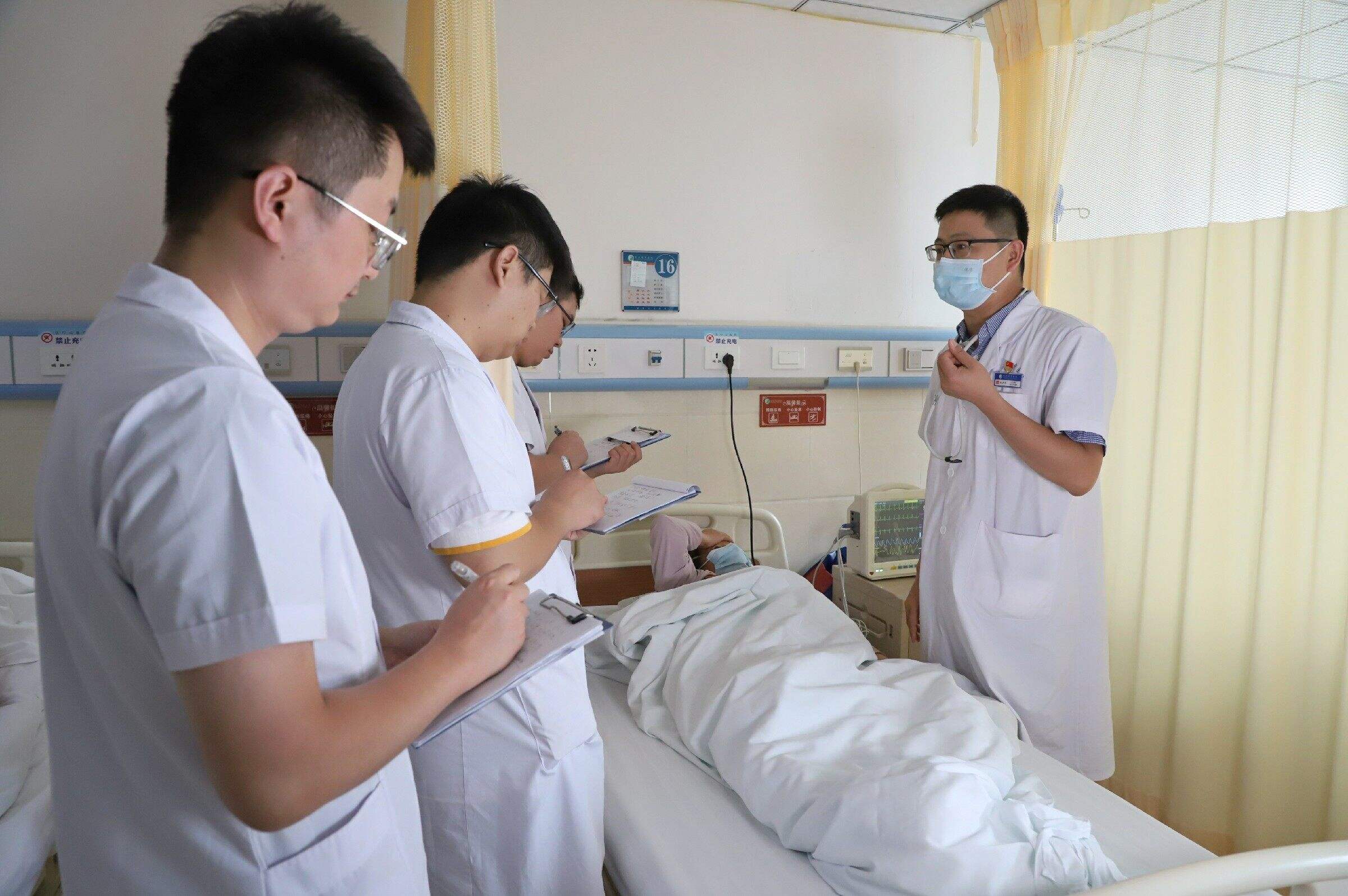 “西医不落后，中医做最强”｜郑州市中医院ICU二病区为救治呼吸急危重症患者贡献中医药力量