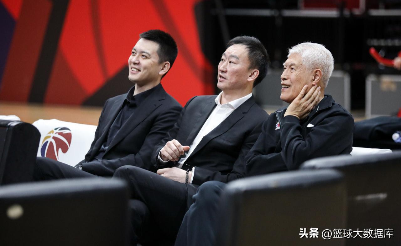 成功上位！辽宁籍名将正式成为主教练，刚上任就要带队冲击总冠军