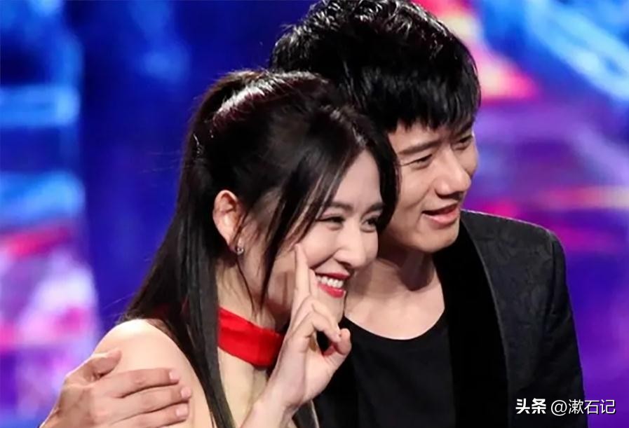 娱乐圈4大抠门精：聚餐不买单，送“假名牌”，欠钱还理直气壮