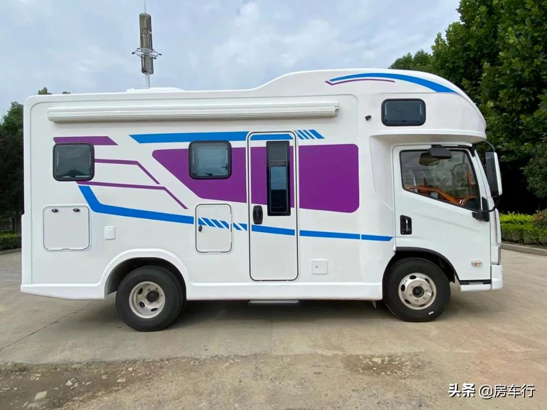 国内口碑最好的h500轻卡房车,跃进房车h500升顶房车图片
